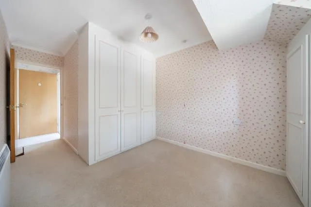 Grovelands Avenue, Swindon, SN1, photo 10