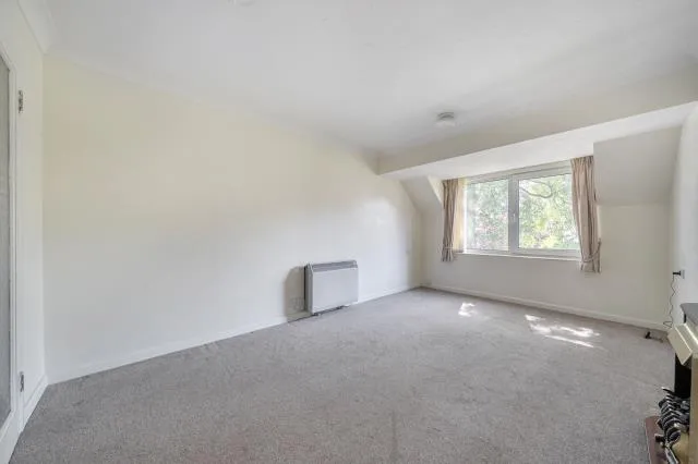 Grovelands Avenue, Swindon, SN1, photo 12
