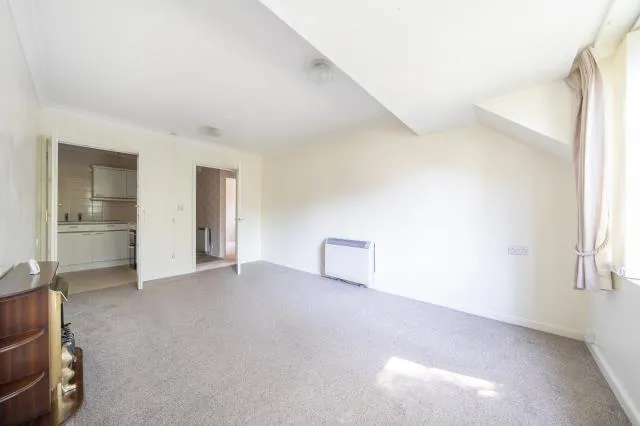 Grovelands Avenue, Swindon, SN1, photo 5