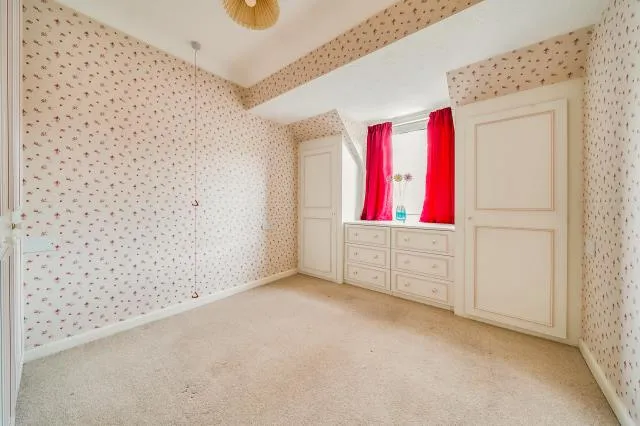 Grovelands Avenue, Swindon, SN1, photo 9