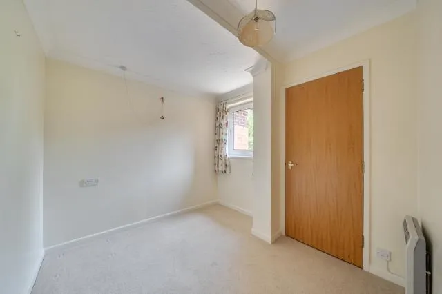 Grovelands Avenue, Swindon, SN1, photo 15