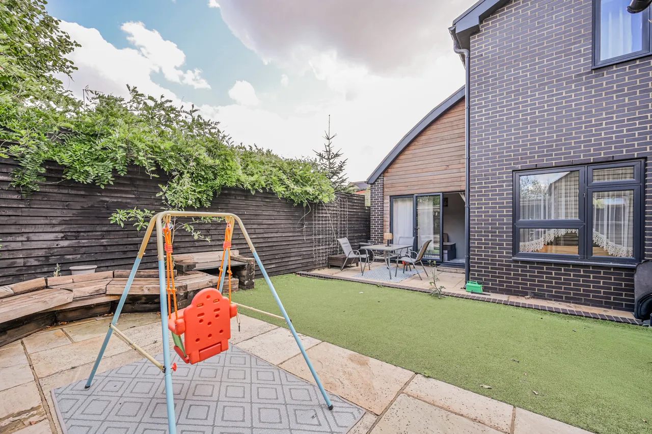 London, E17, photo 25