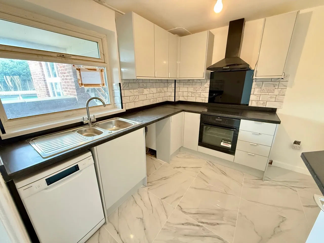 Beech Lodge, Bingham, NG13, photo 3