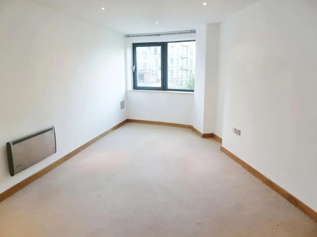 Salts Mill Road, Shipley, BD17, photo 3