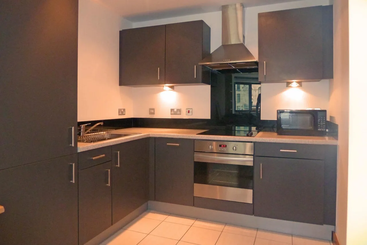 Salts Mill Road, Shipley, BD17, photo 4