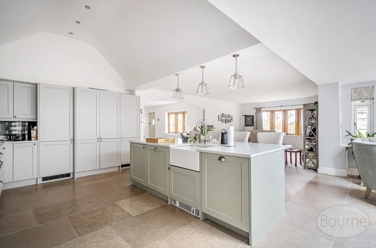 Frensham Road, Lower Bourne, GU10, photo 6