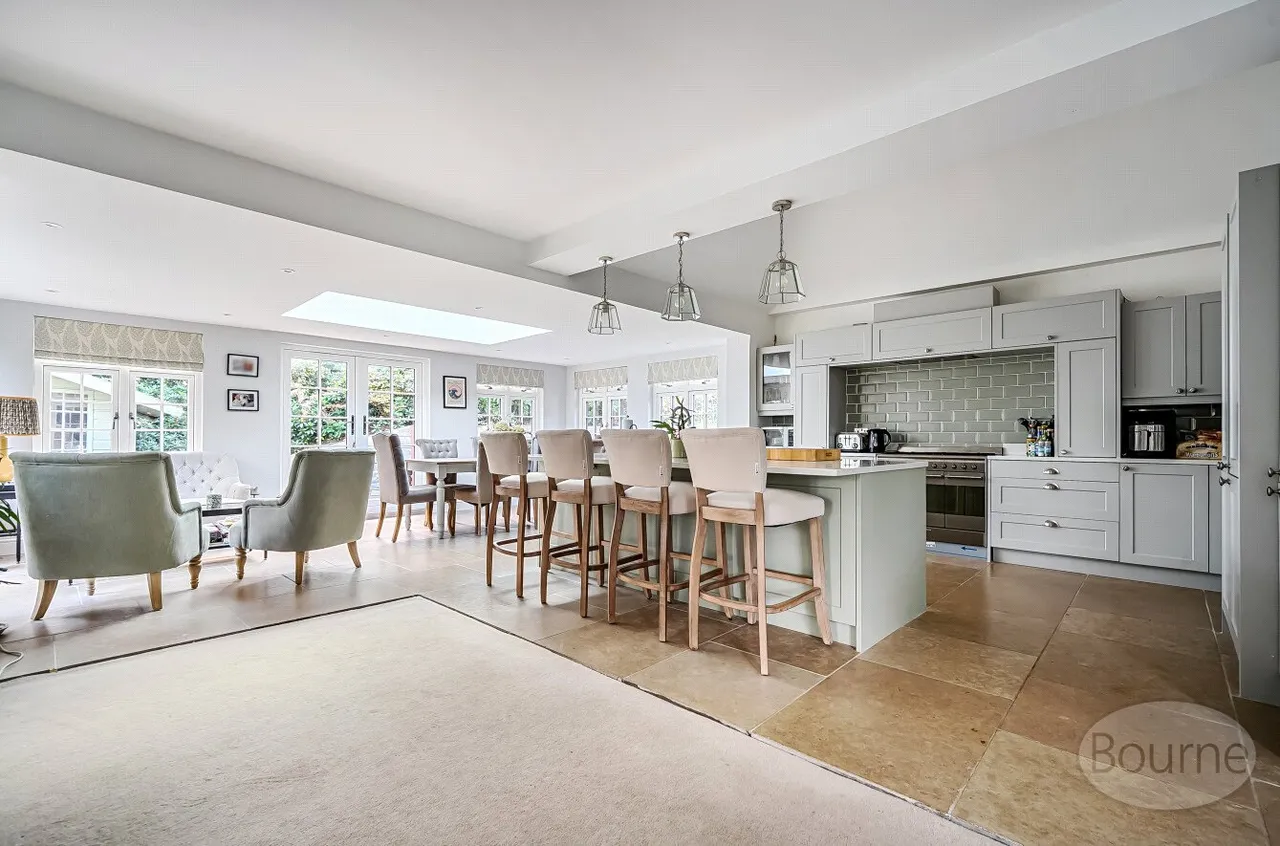 Frensham Road, Lower Bourne, GU10, photo 5