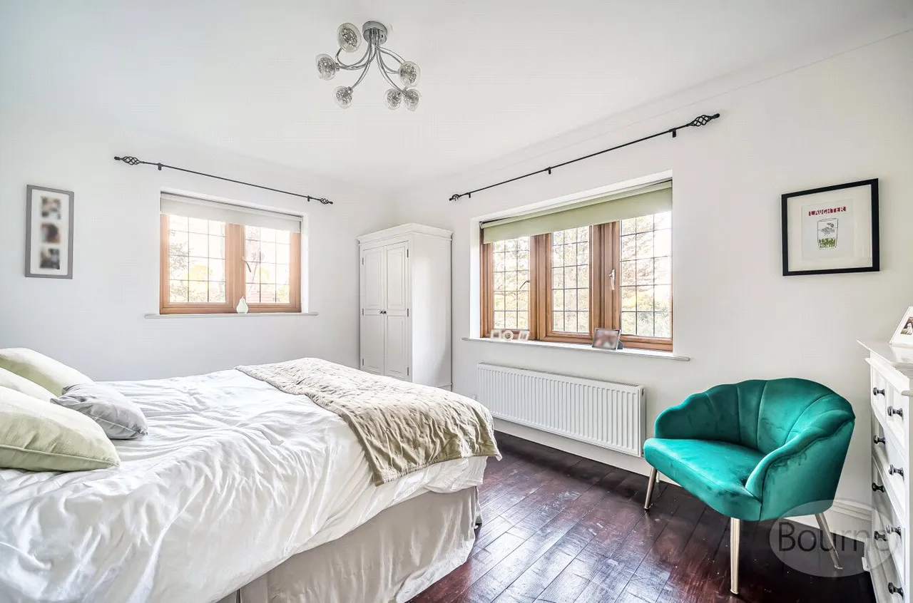 Frensham Road, Lower Bourne, GU10, photo 9