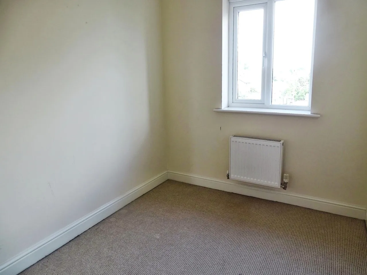 Greenoaks Close, Abram, WN2, photo 10