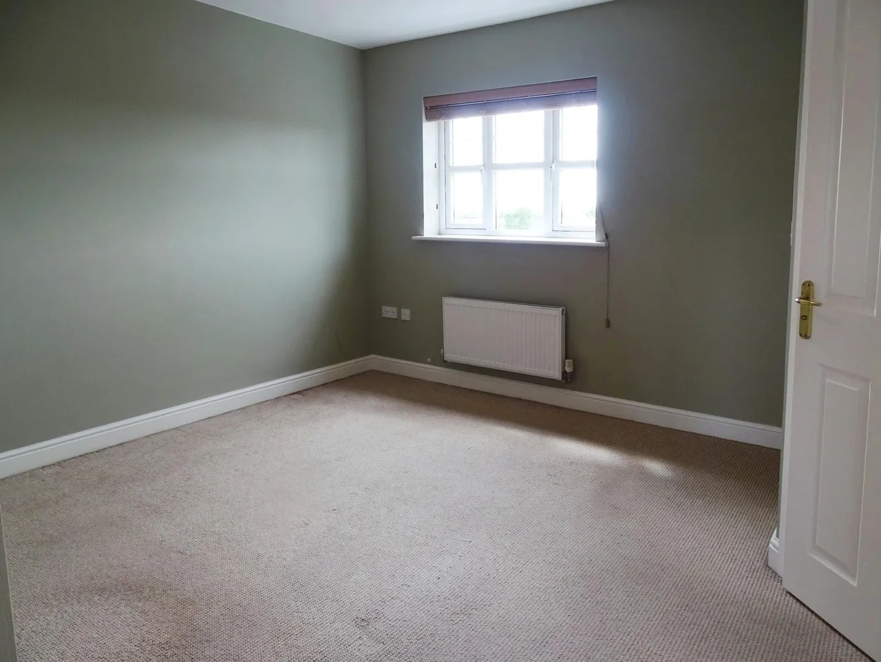 Greenoaks Close, Abram, WN2, photo 11