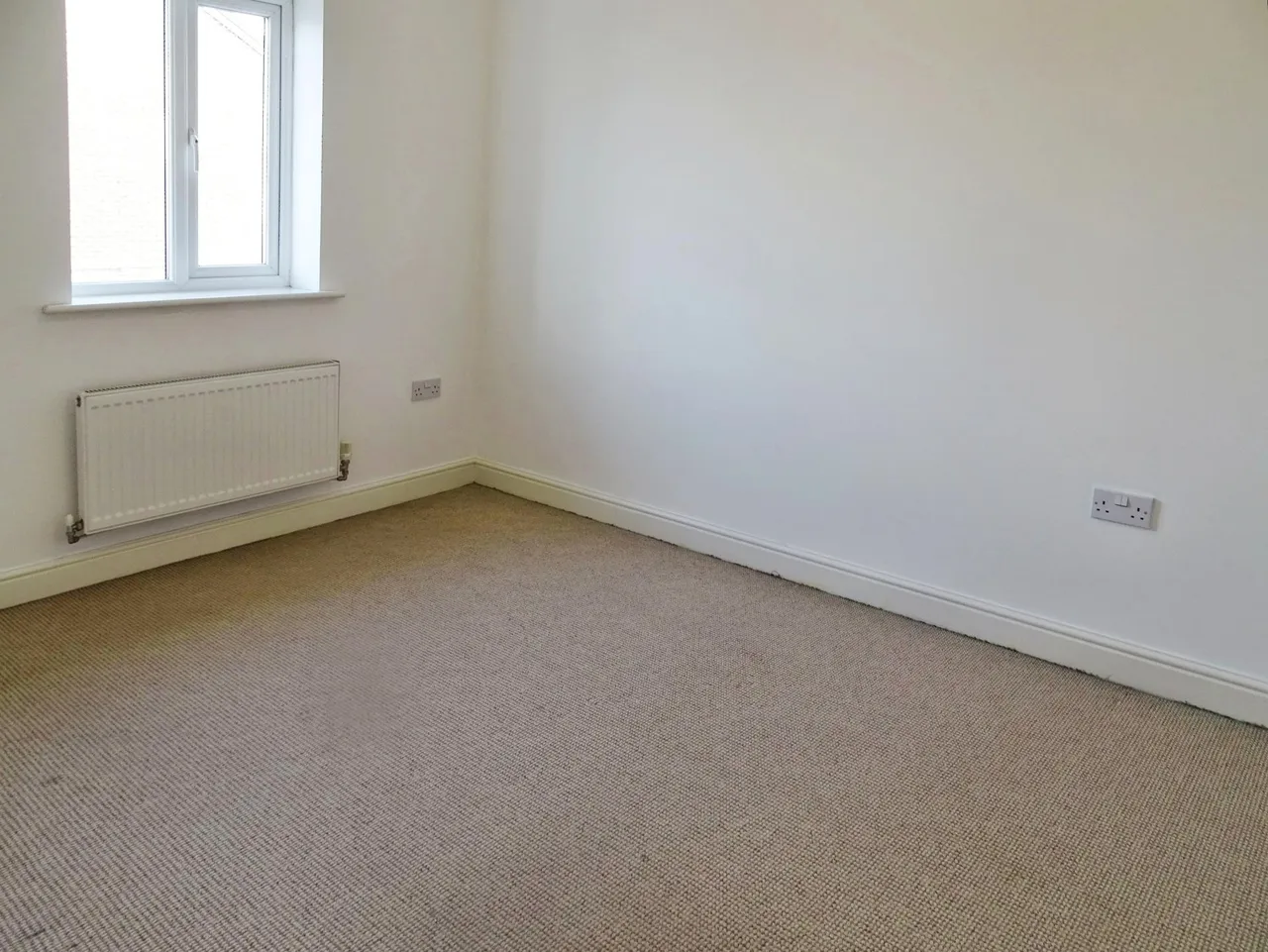 Greenoaks Close, Abram, WN2, photo 8