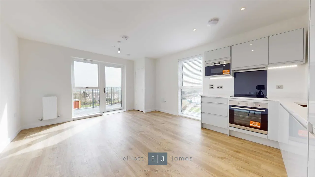Borders Lane, Loughton, photo 7
