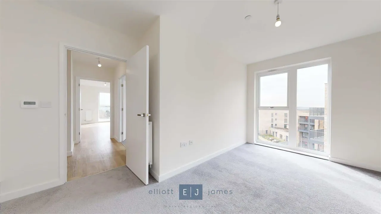 Borders Lane, Loughton, photo 10