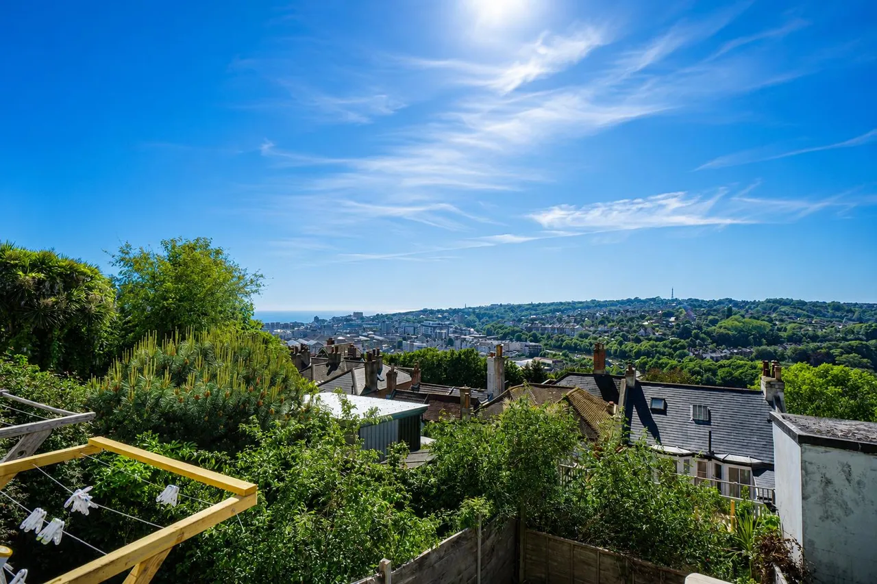 Plynlimmon Road, Hastings, photo 6