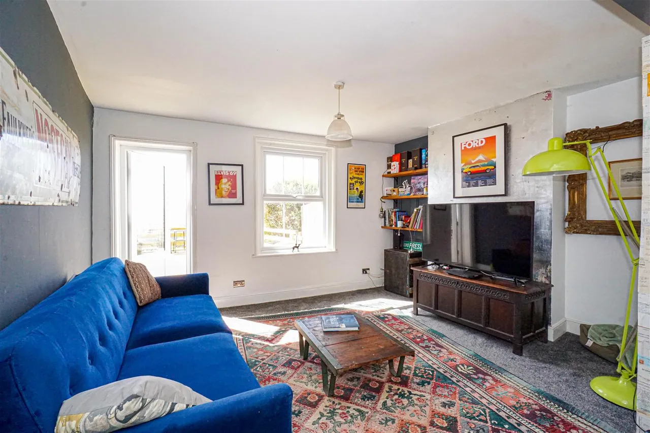 Plynlimmon Road, Hastings, photo 3