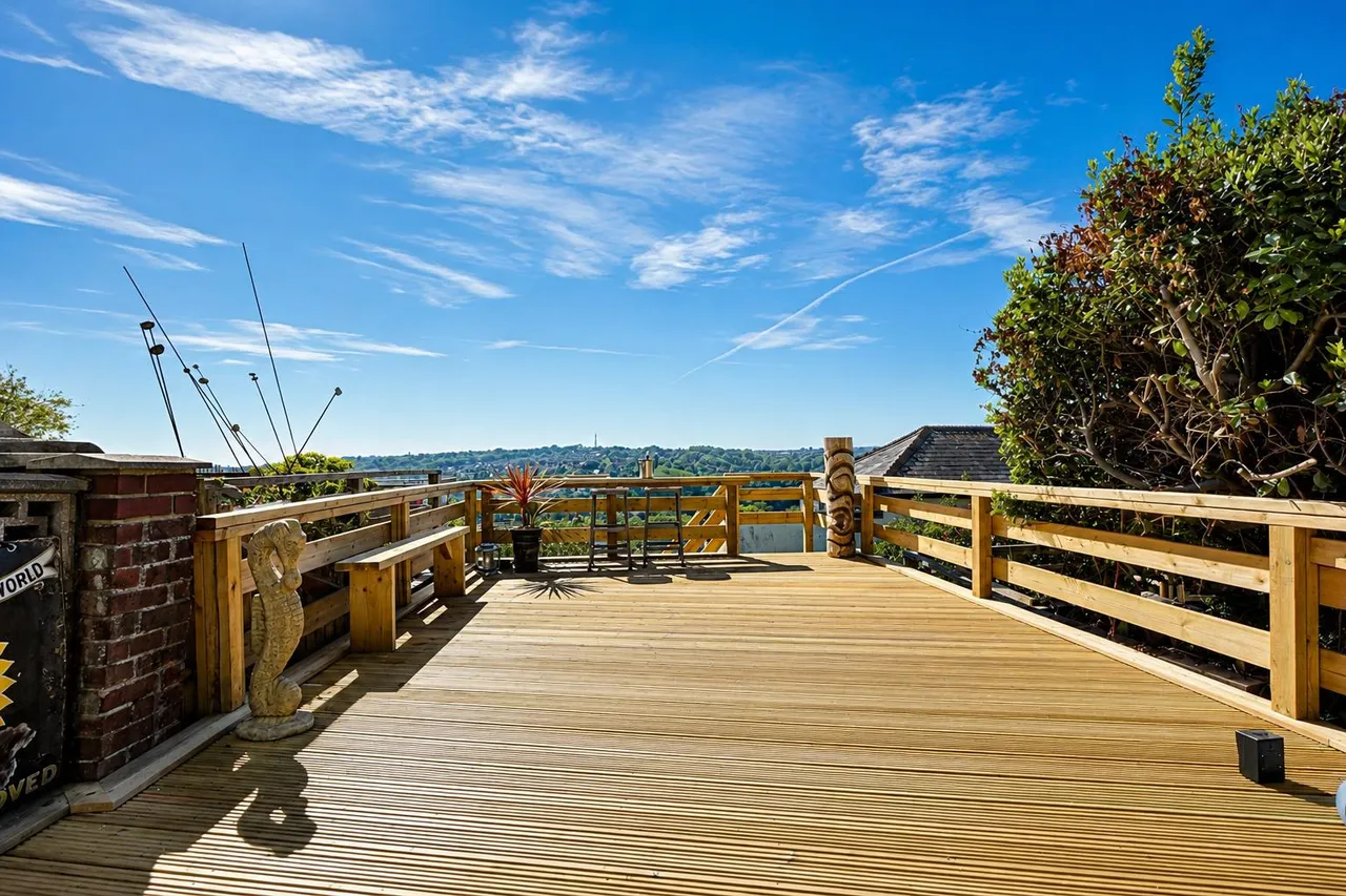 Plynlimmon Road, Hastings, photo 15
