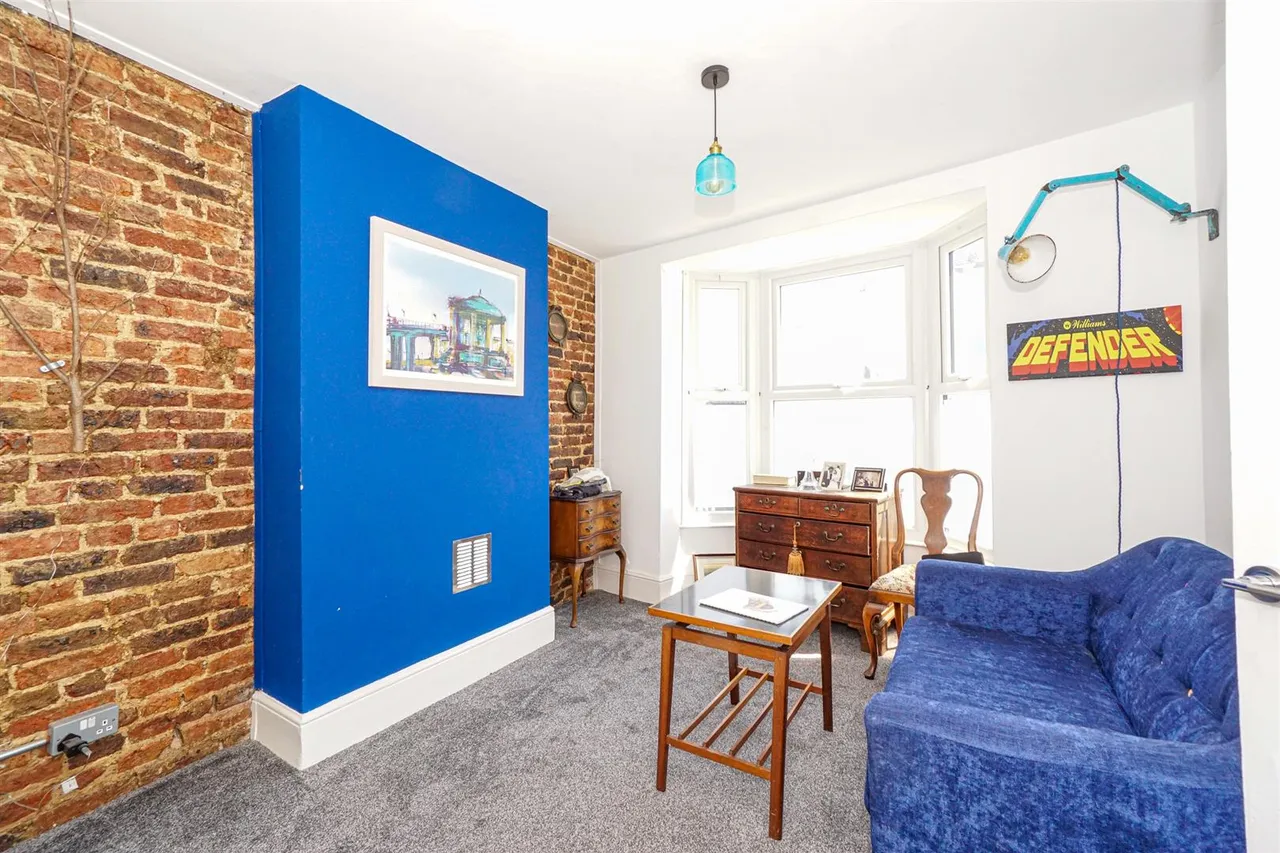 Plynlimmon Road, Hastings, photo 4