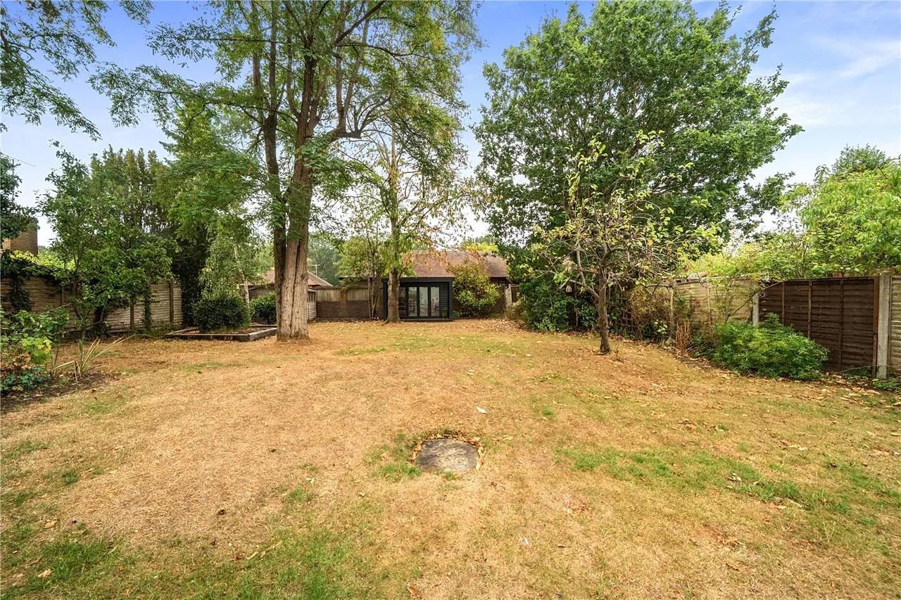 Boundstone Road, Rowledge, GU10, photo 14