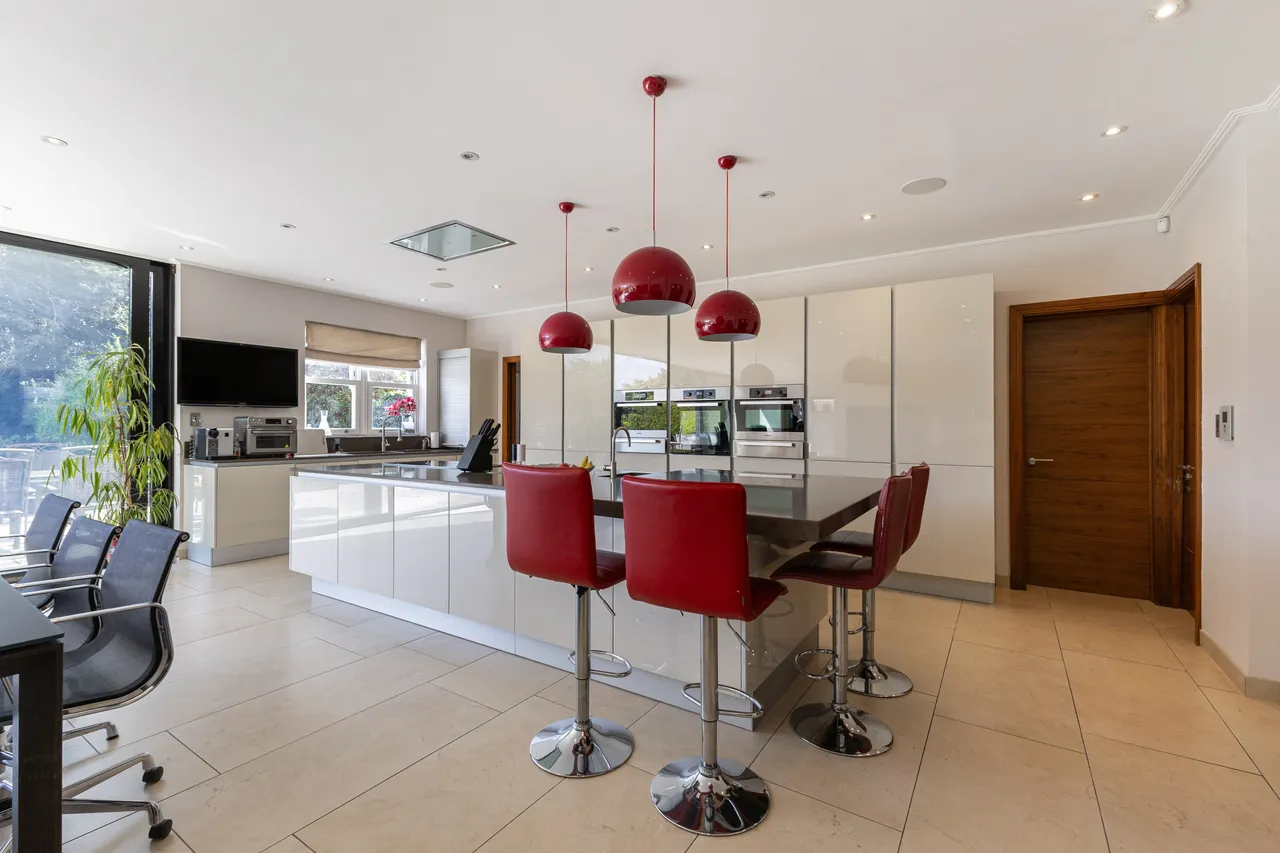 Valencia Road, Stanmore, HA7, photo 9