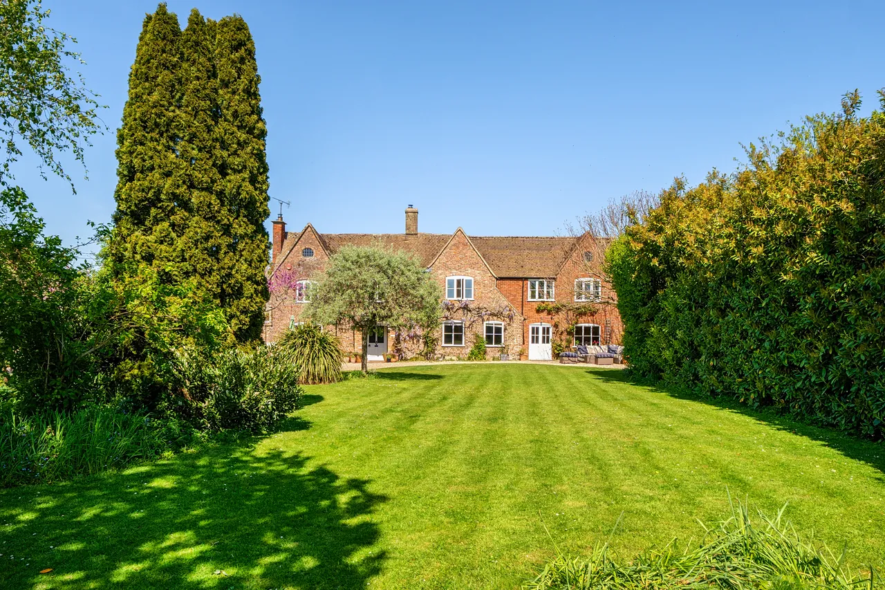 4 bed house for sale, Nupend Lane, Nupend, GL10