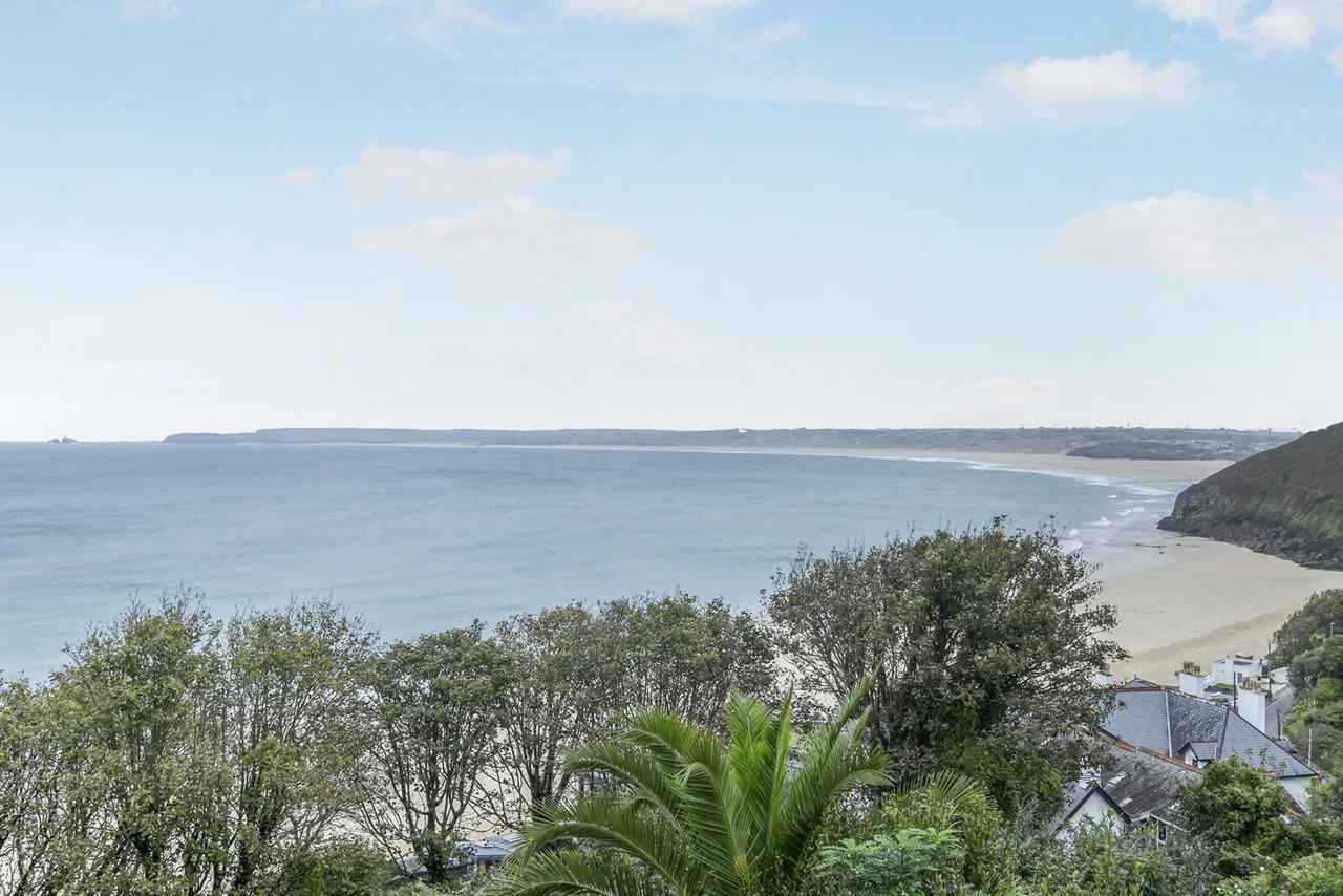 3 bed flat for sale, Parc Owles, Carbis Bay, TR26