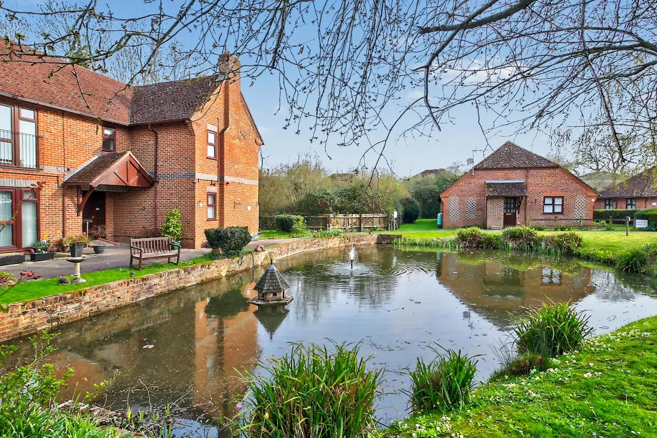 Farm View Drive, Basingstoke, RG24, photo 15