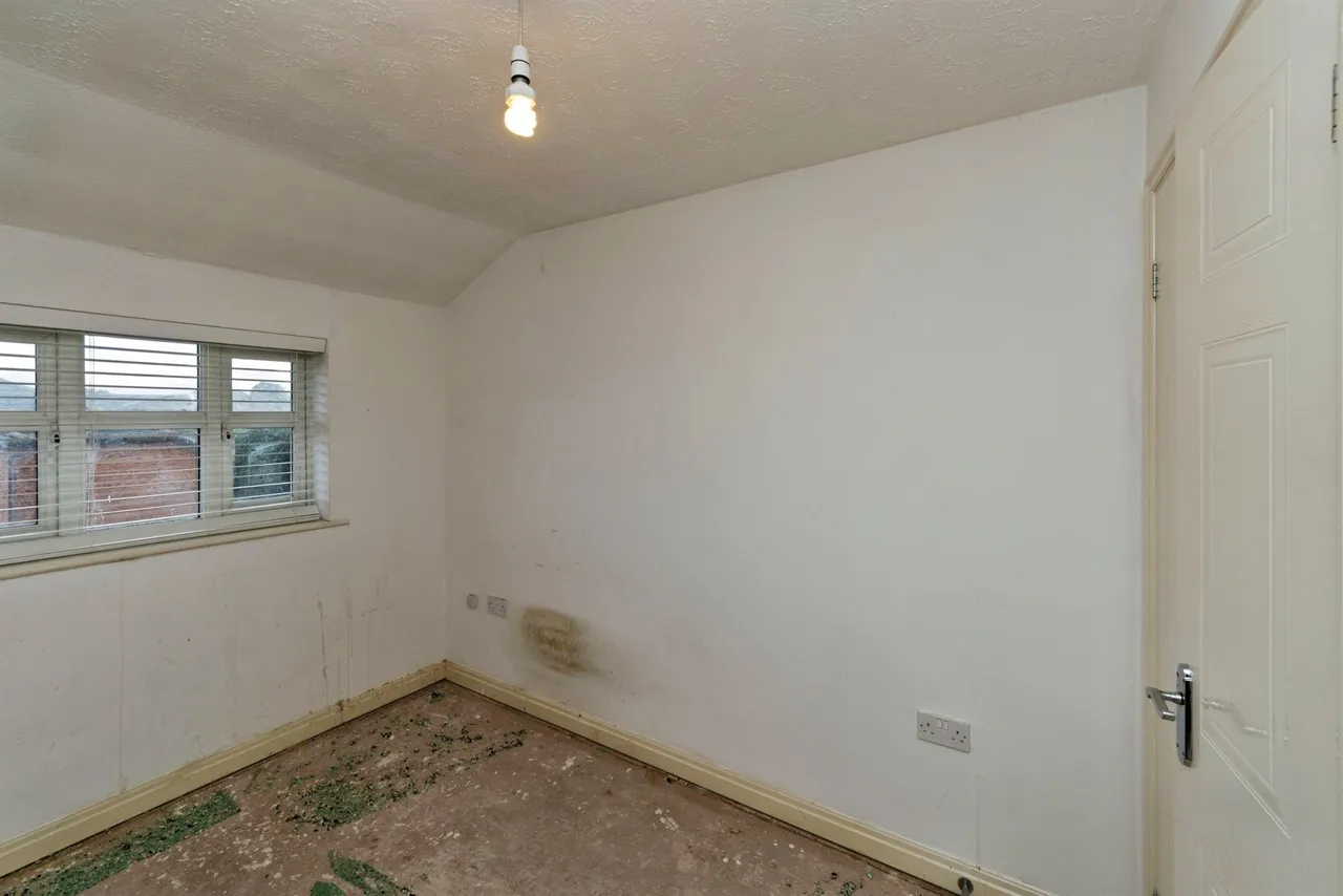 Village Road, Bebington, CH63, photo 6