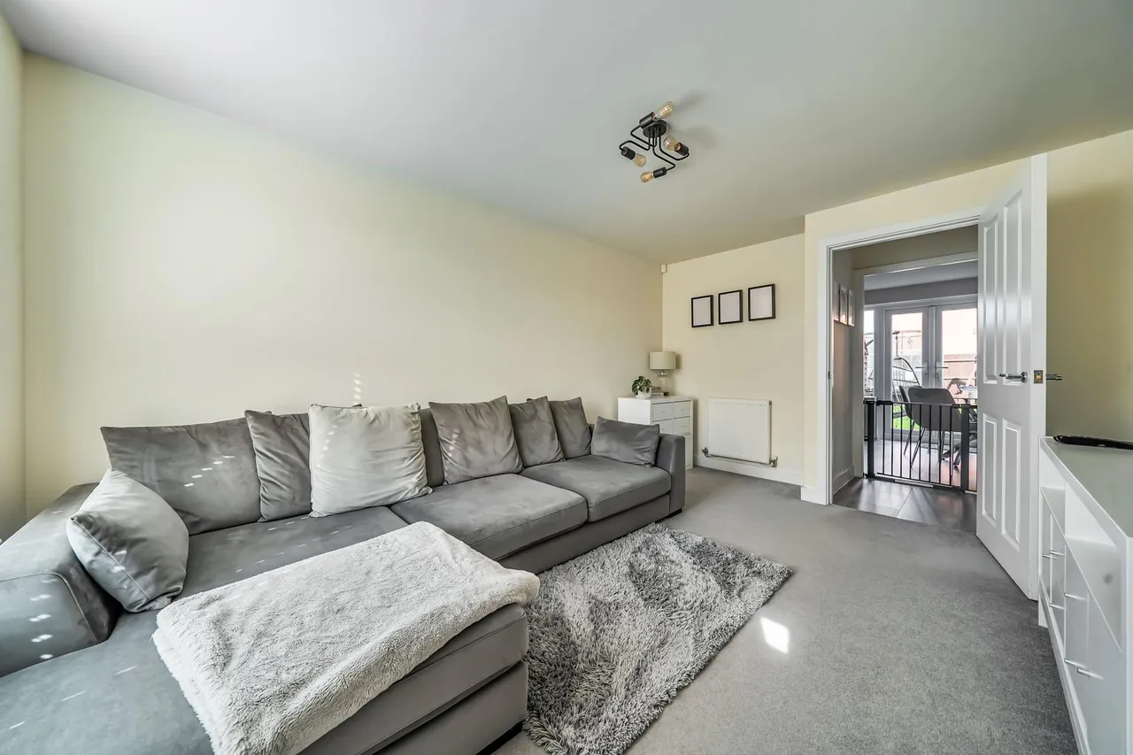 Inver Road, Lubbesthorpe, LE19, photo 5