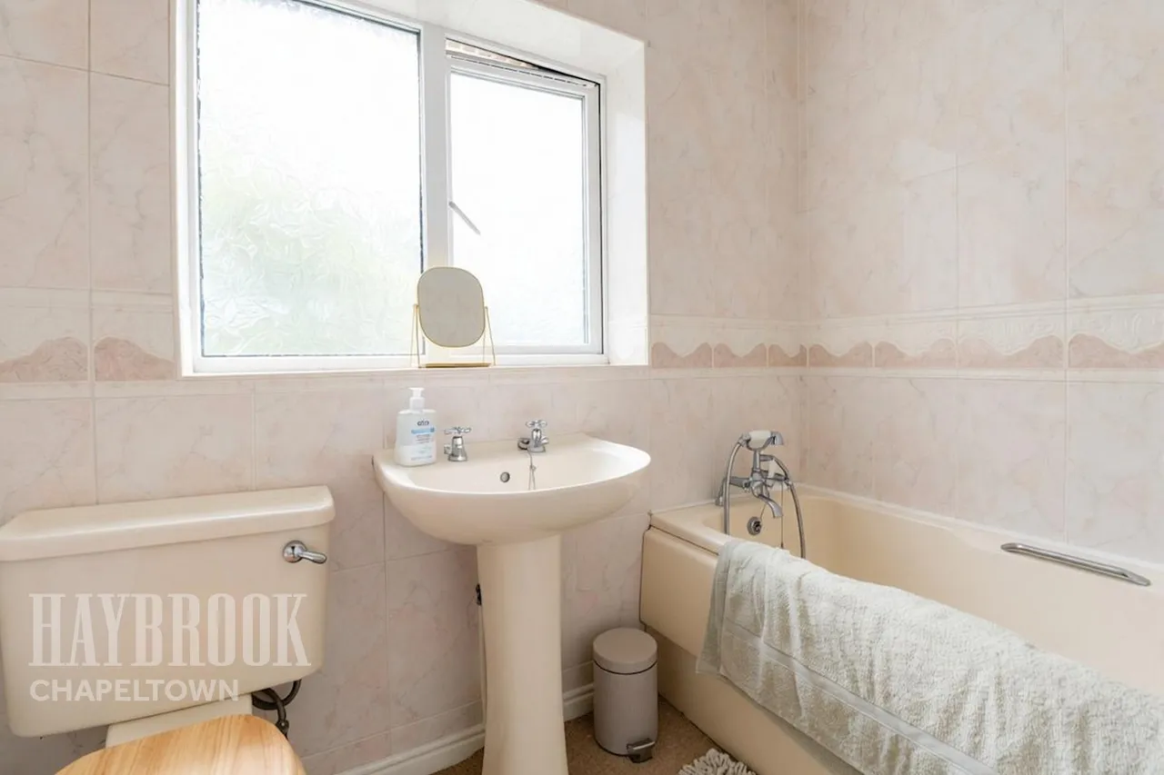 Thorncliffe View, Chapeltown, photo 17