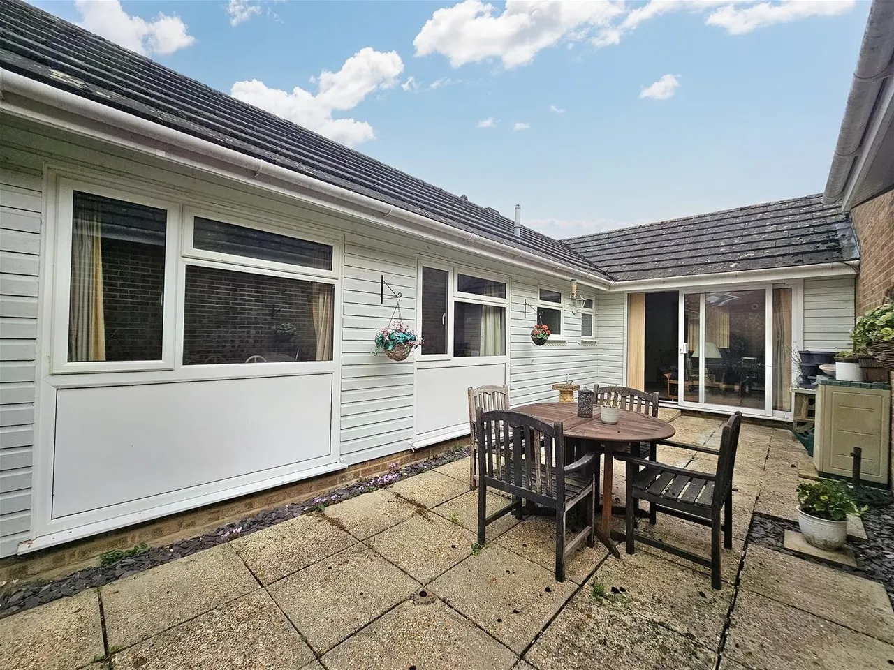 Barnes Close, Sturminster Newton DT10 1BN, photo 5