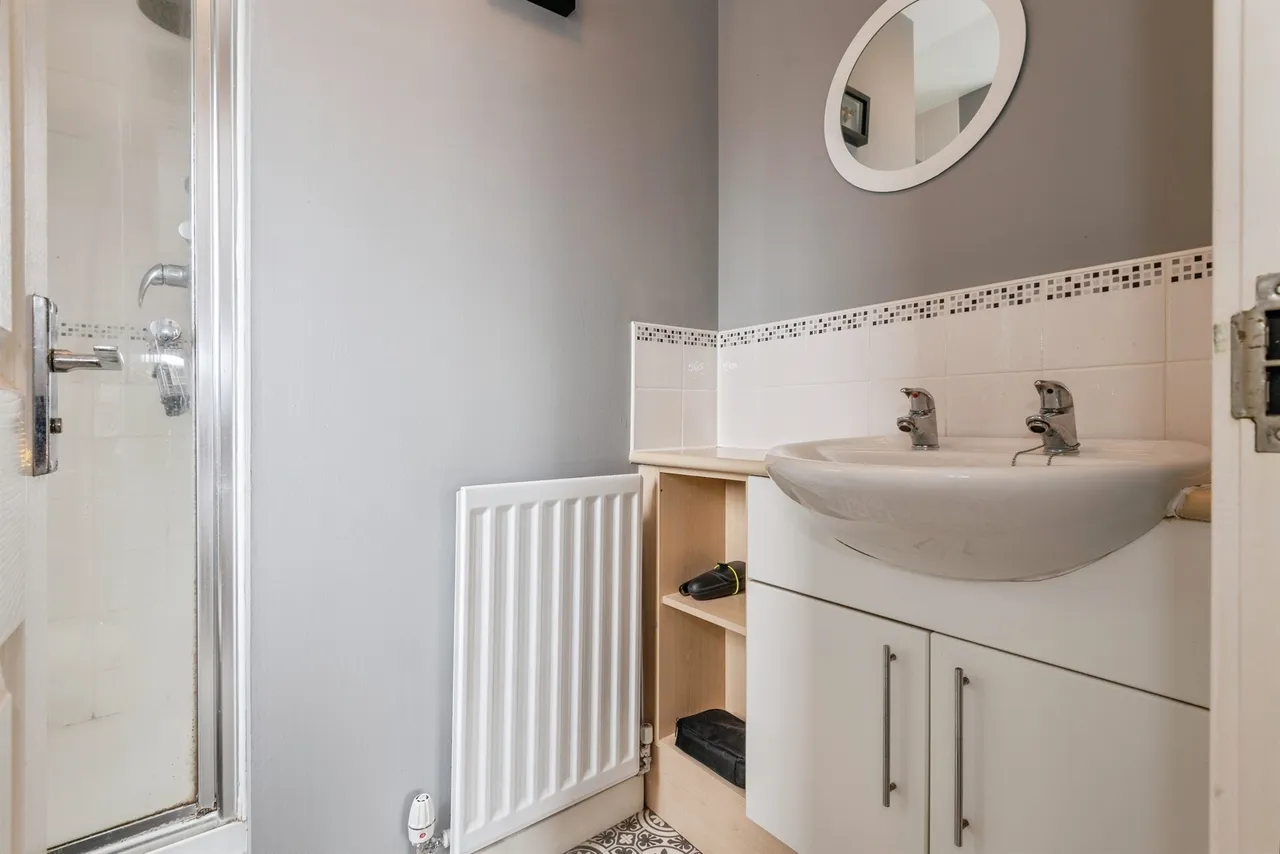 Home Terrace, Norton Fitzwarren, TA2, photo 10