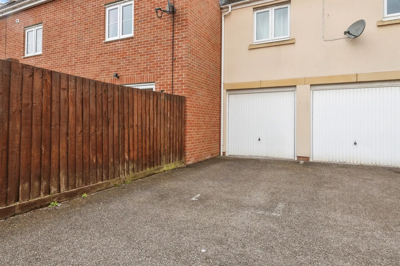 Home Terrace, Norton Fitzwarren, TA2, photo 15