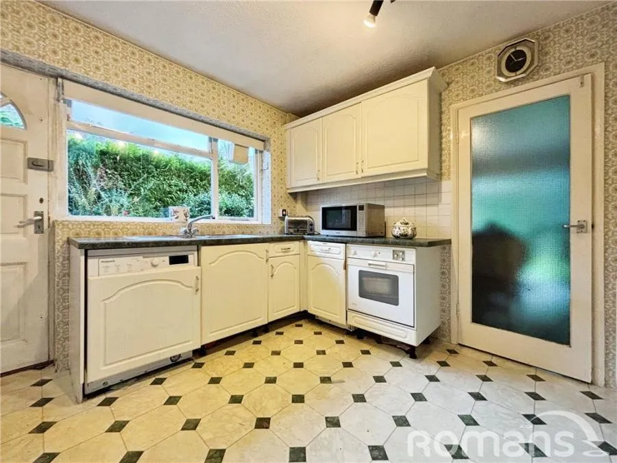Belton Road, Camberley, GU15, photo 5