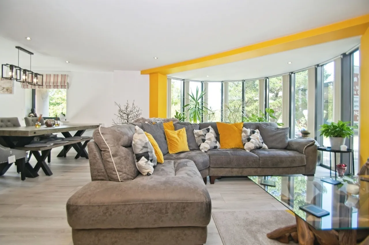 City Wharf Apartments, Schooner Way, Cardiff Bay, Cardiff, CF10, photo 3