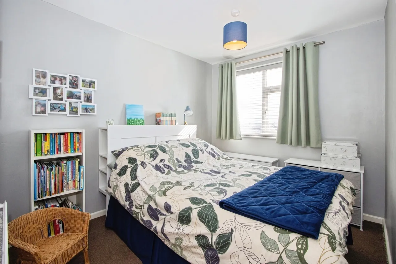 Oakland Drive, Netherton, WF4, photo 9