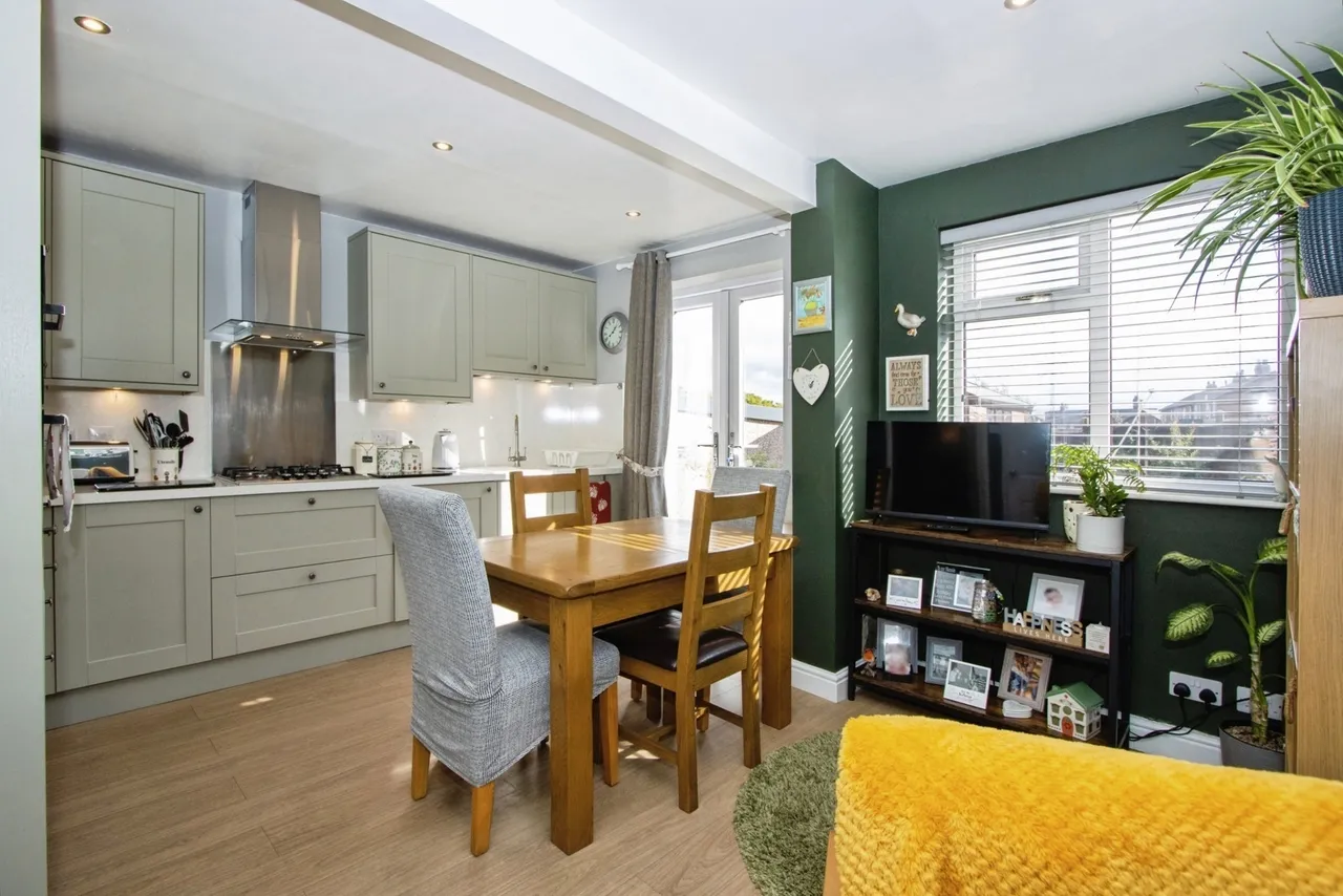 Oakland Drive, Netherton, WF4, photo 4