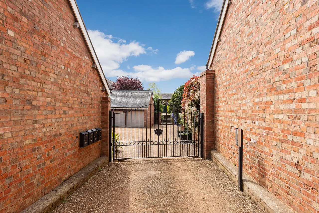 Loop Road, Keyston, PE28, photo 24