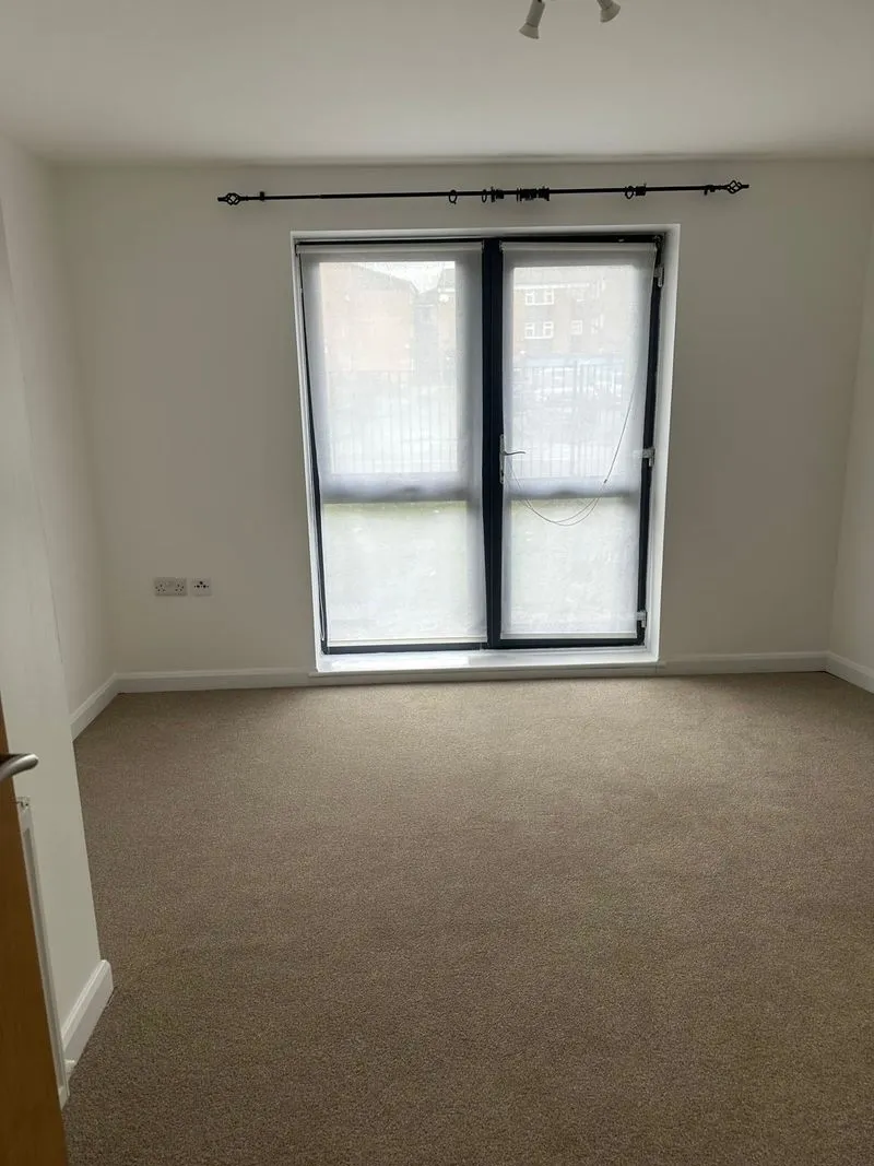 Chandos Parade Buckingham Road, CANONS PARK HA8 6DX, photo 7