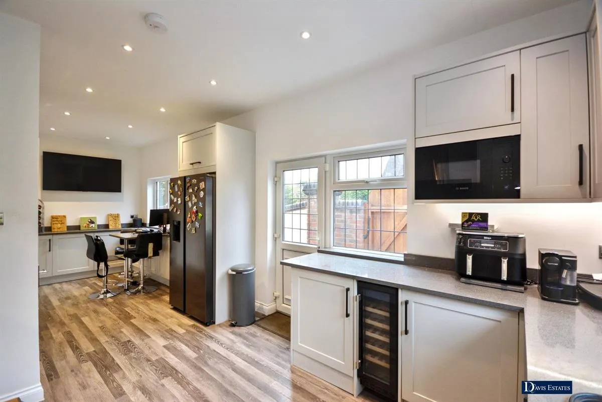 Ardleigh Green Road, Borders of Emerson Park, RM11, photo 11
