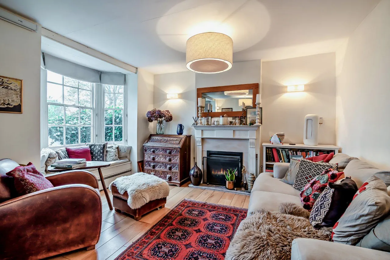 West End Grove, Farnham, Surrey, GU9 7EG, photo 2