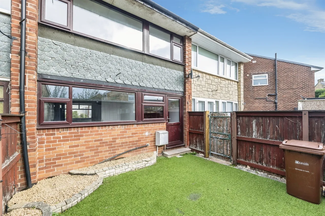 Syke Close, Tingley, WF3, photo 18