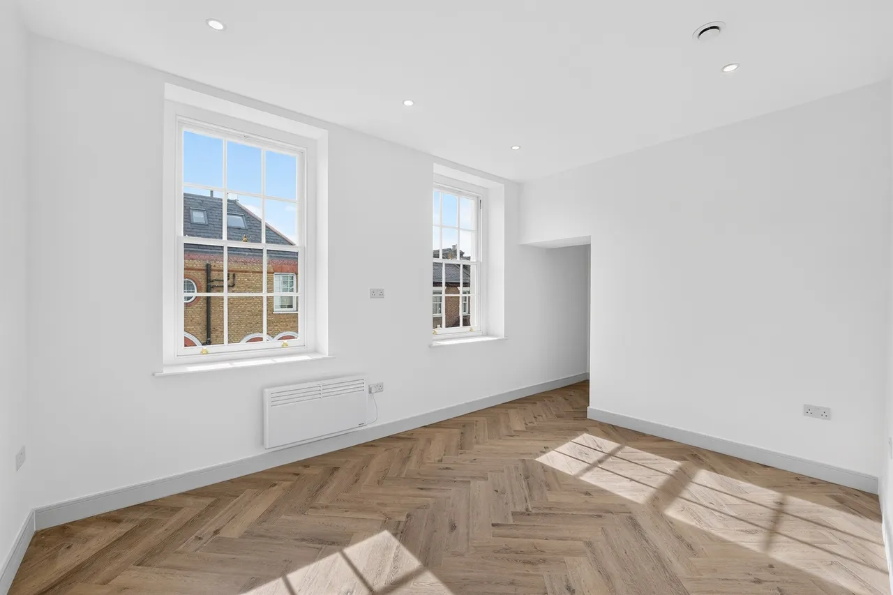 Longfield Street, London, SW18, photo 5