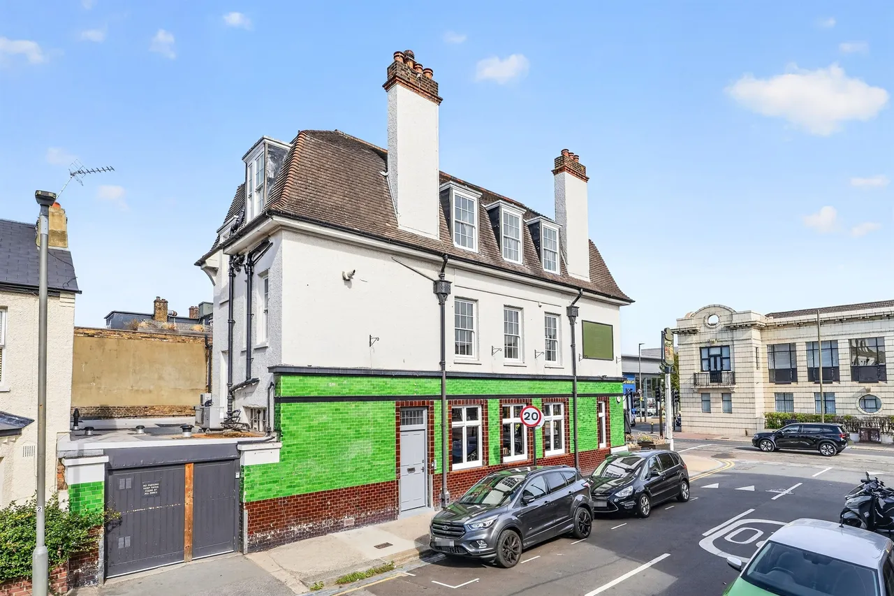 Longfield Street, London, SW18, photo 8