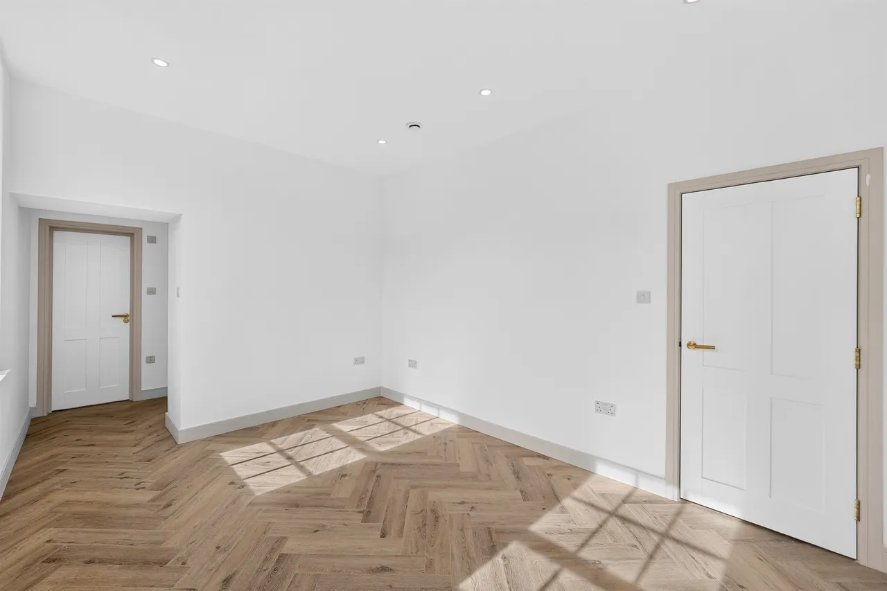 Longfield Street, London, SW18, photo 7