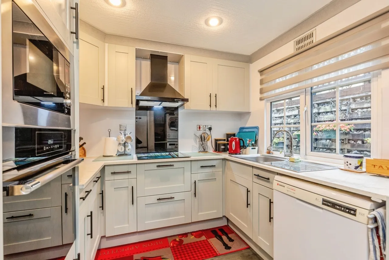 Two Acres Park, Clevedon, BS21, photo 5
