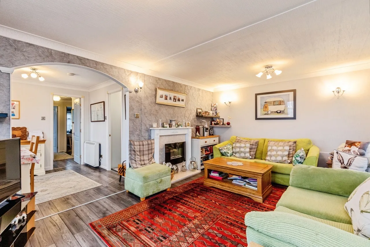 Two Acres Park, Clevedon, BS21, photo 4
