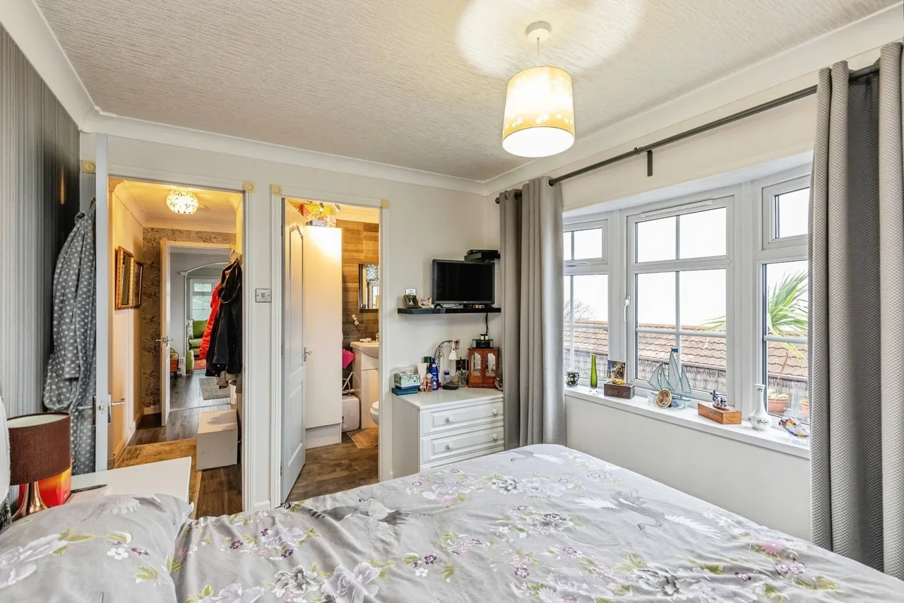 Two Acres Park, Clevedon, BS21, photo 12