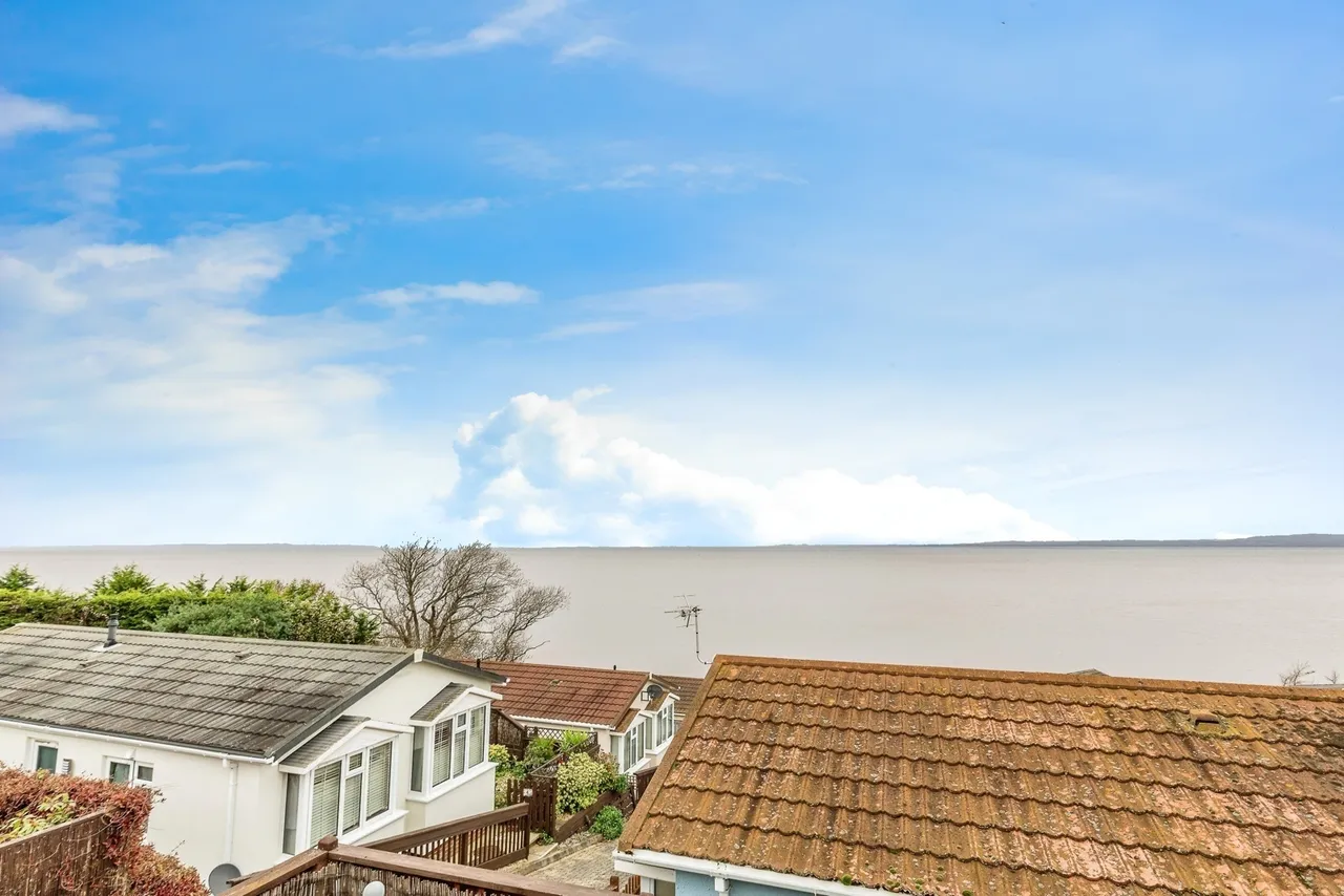 Two Acres Park, Clevedon, BS21, photo 2