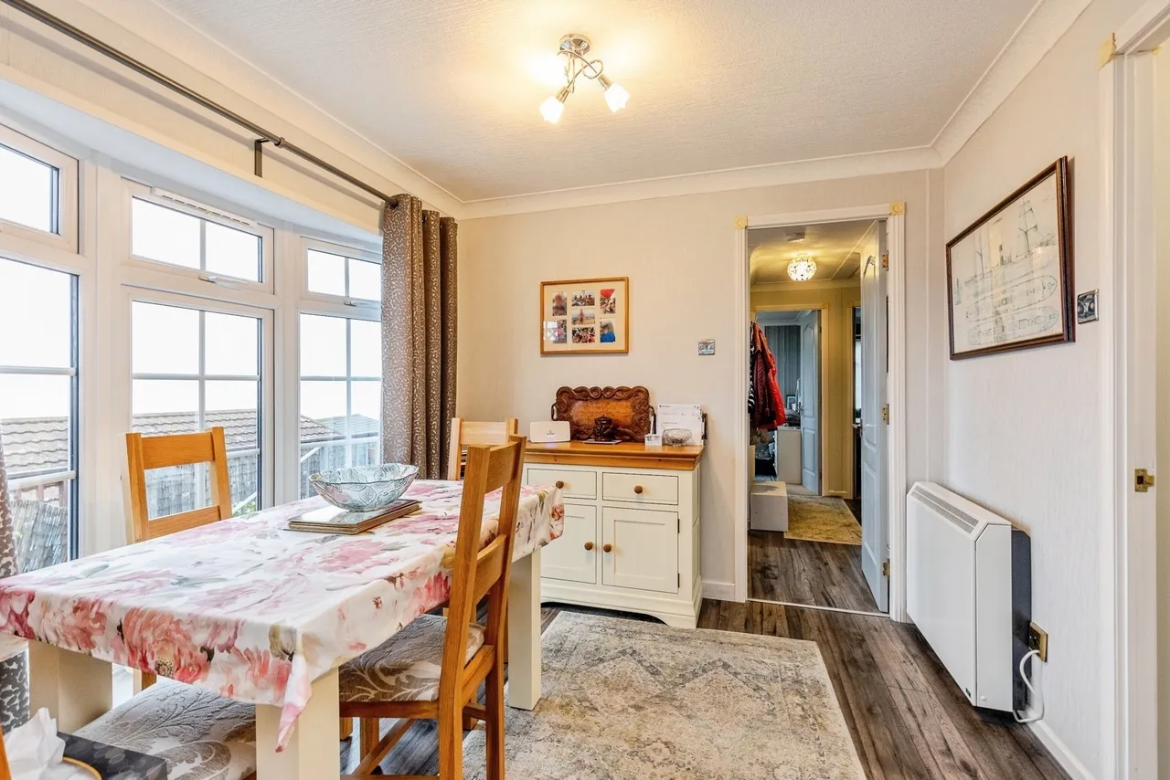 Two Acres Park, Clevedon, BS21, photo 9