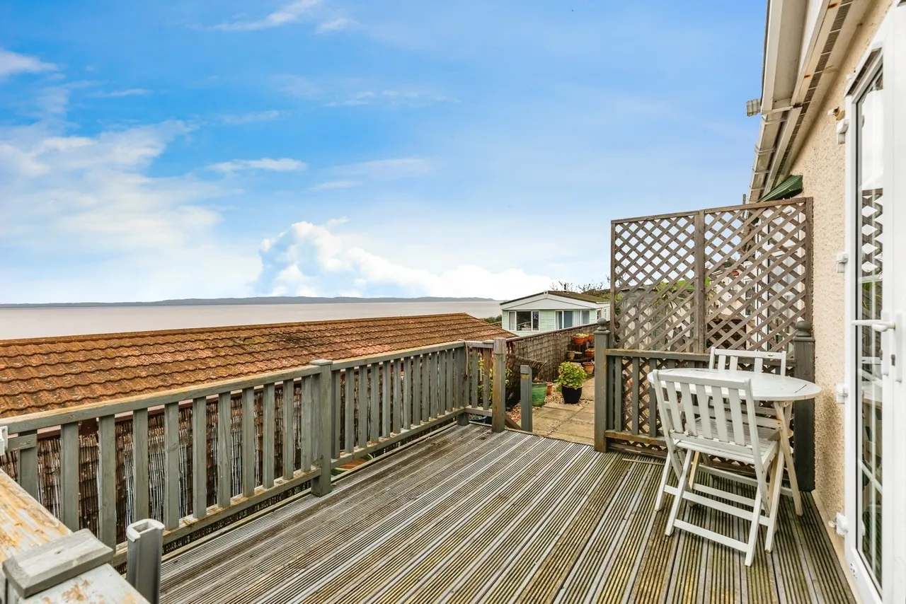 Two Acres Park, Clevedon, BS21, photo 3